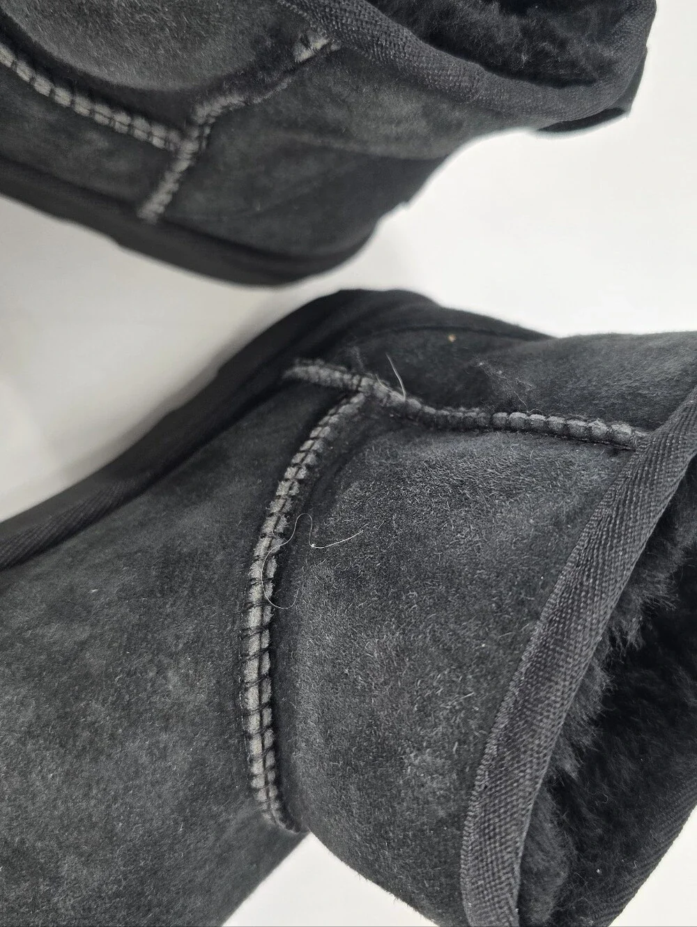 UGG Classic Mini II Boots Black Kids Size 5